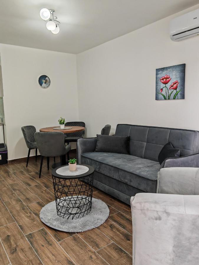 Appartement Imperial à Veliko Gradište Extérieur photo