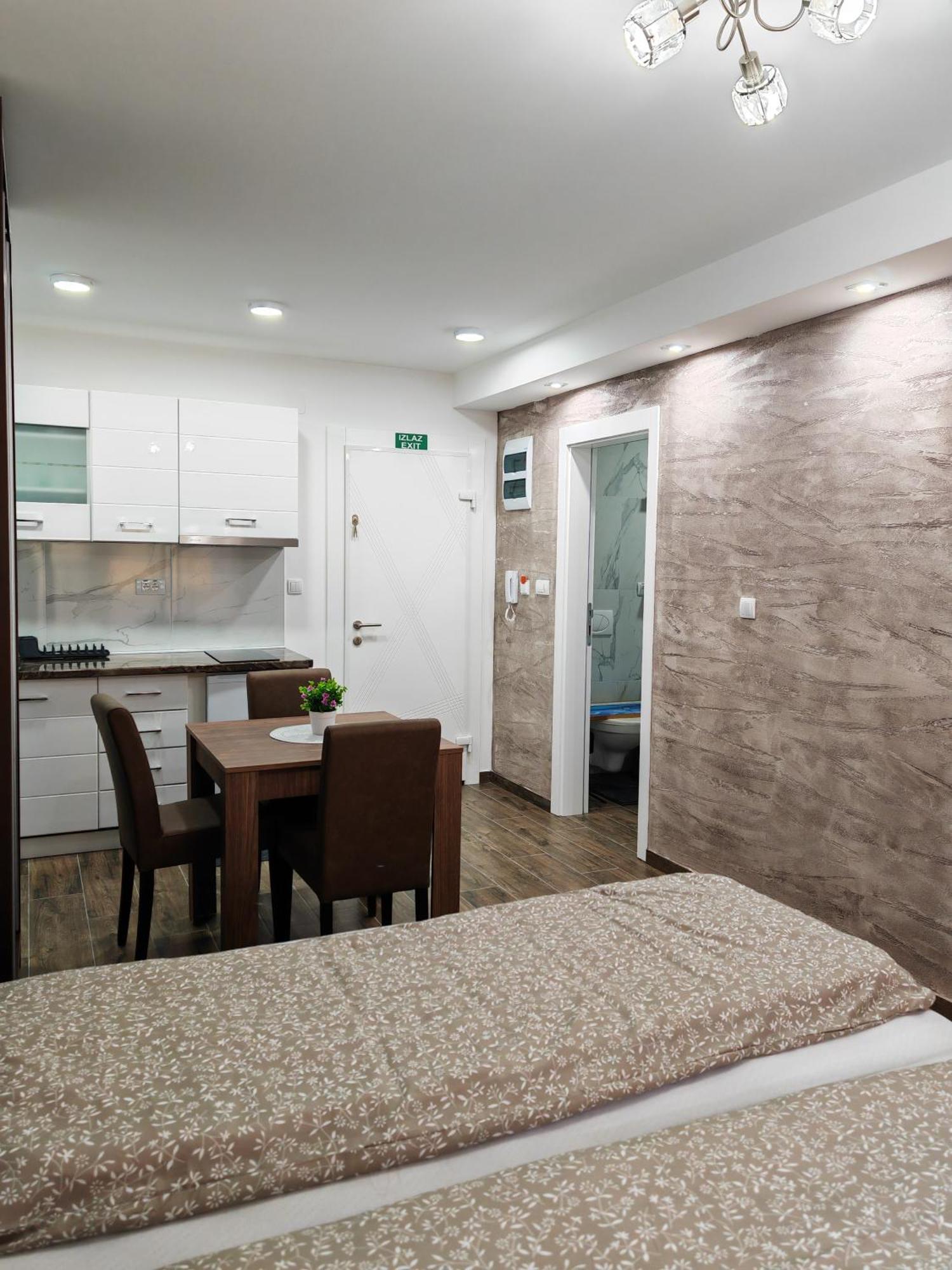 Appartement Imperial à Veliko Gradište Extérieur photo